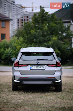 Внедорожник / Кроссовер BMW iX1 2023 в 