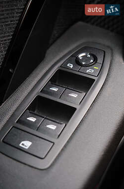 Внедорожник / Кроссовер BMW iX1 2023 в 