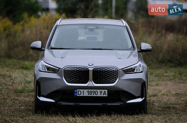 BMW iX1 2023
