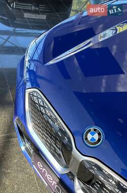 Внедорожник / Кроссовер BMW iX1 2023 в 