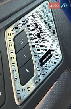 Внедорожник / Кроссовер BMW iX1 2023 в 