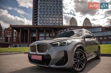 BMW iX1 2023