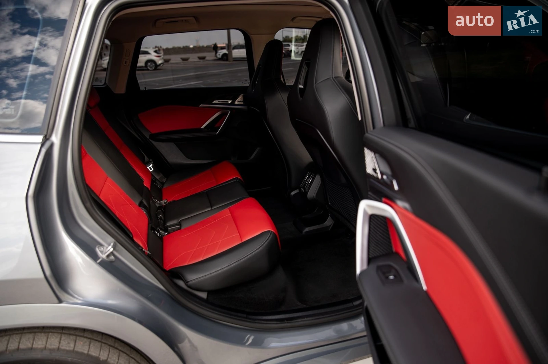 2023 BMW iX1 - мініатюра 27