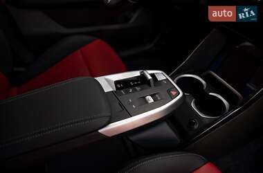 Внедорожник / Кроссовер BMW iX1 2023 в 