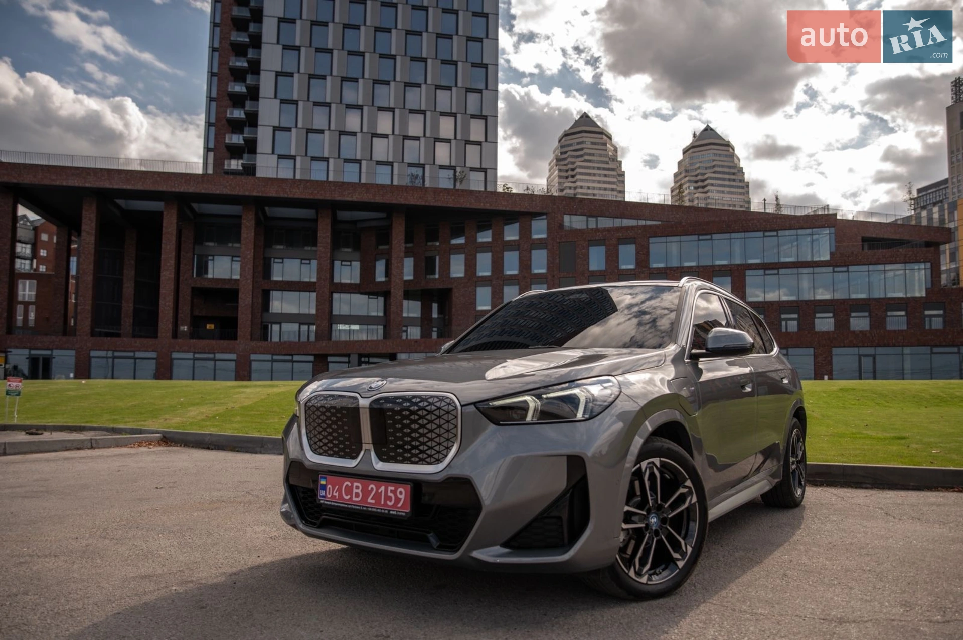 2023 BMW iX1 - мініатюра 7