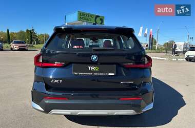 Внедорожник / Кроссовер BMW iX1 2023 в 