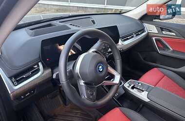 Внедорожник / Кроссовер BMW iX1 2023 в 