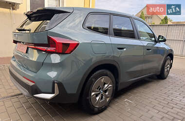 Внедорожник / Кроссовер BMW iX1 2024 в 