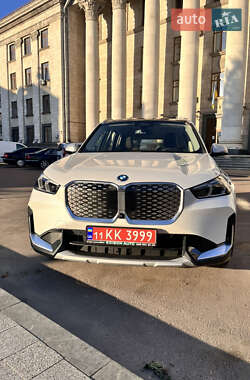 BMW iX1 2023