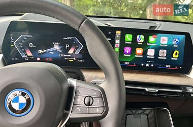 Внедорожник / Кроссовер BMW iX1 2023 в 