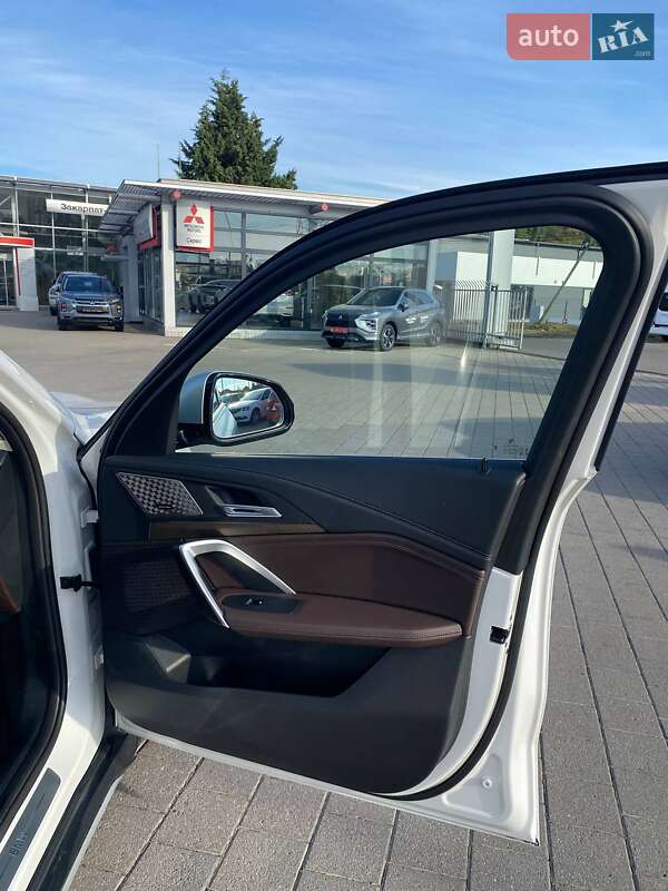 Внедорожник / Кроссовер BMW iX1 2023 в Мукачево