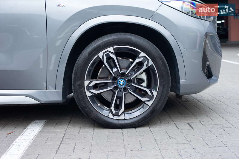 Внедорожник / Кроссовер BMW iX1 2023 в Киеве