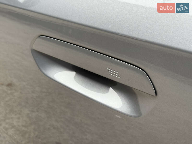 Внедорожник / Кроссовер BMW iX1 2023 в Киеве фото 17 Внедорожник / Кроссовер BMW iX1 2023 в Киеве