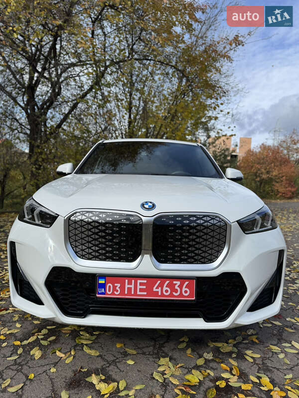 Позашляховик / Кросовер BMW iX1 2024 в Рівному фото 3 Позашляховик / Кросовер BMW iX1 2024 в Рівному