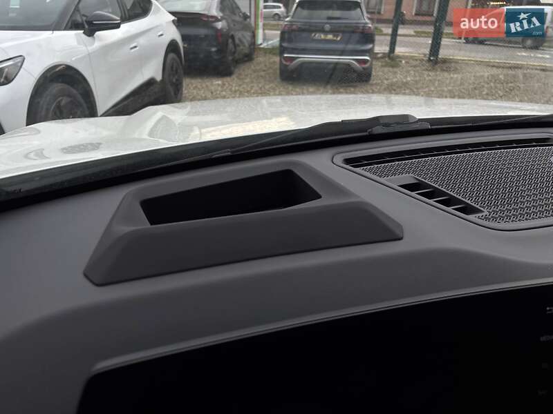 Позашляховик / Кросовер BMW iX1 2023 в Стрию