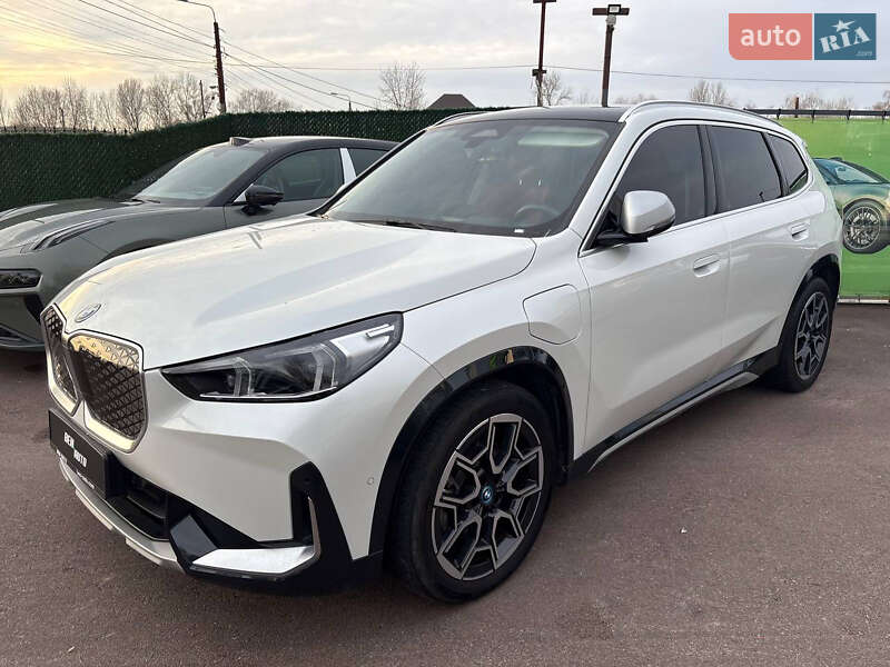 Внедорожник / Кроссовер BMW iX1 2023 в Киеве