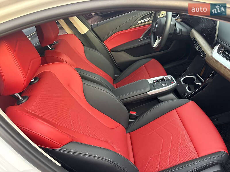 Внедорожник / Кроссовер BMW iX1 2023 в Киеве