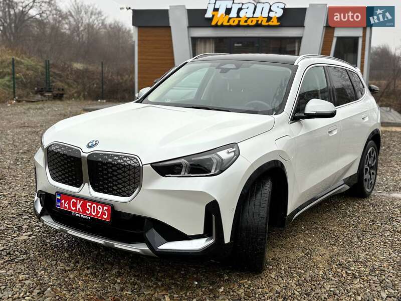 Позашляховик / Кросовер BMW iX1 2023 в Стрию