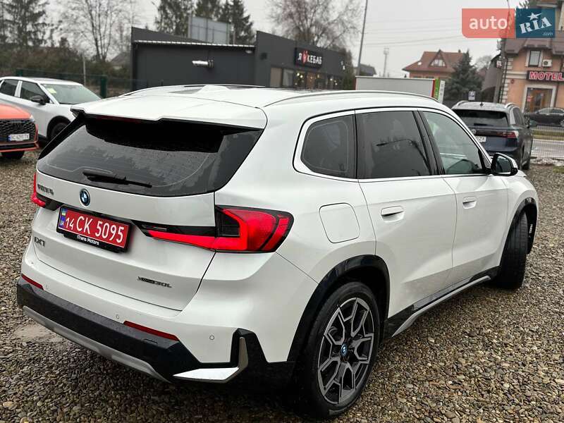 Позашляховик / Кросовер BMW iX1 2023 в Стрию