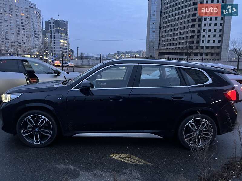 BMW iX1 2024 BMW iX1 2024