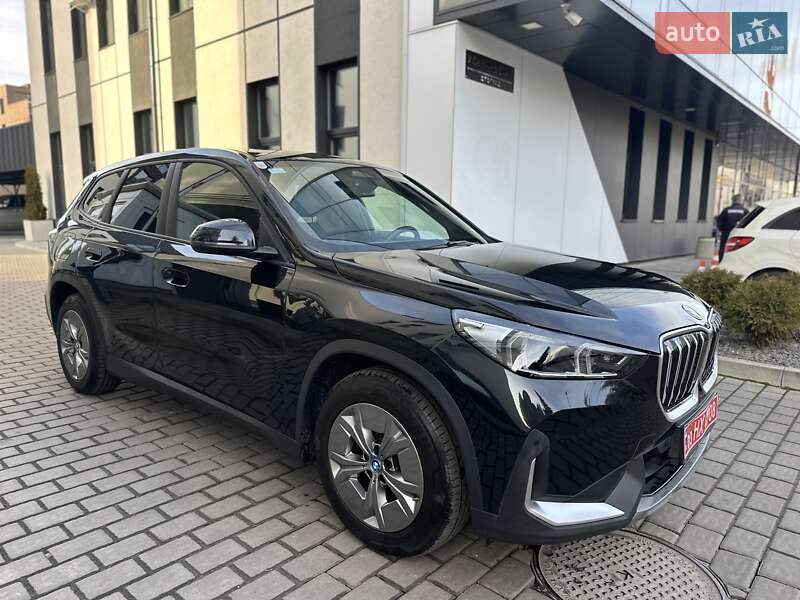 Внедорожник / Кроссовер BMW iX1 2022 в Ровно фото 5 Внедорожник / Кроссовер BMW iX1 2022 в Ровно