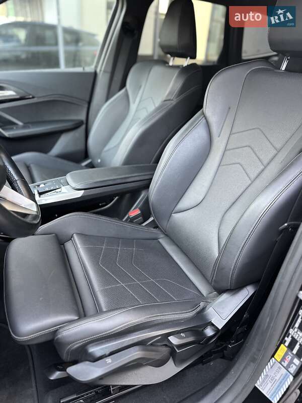 Внедорожник / Кроссовер BMW iX1 2022 в Ровно фото 12 Внедорожник / Кроссовер BMW iX1 2022 в Ровно