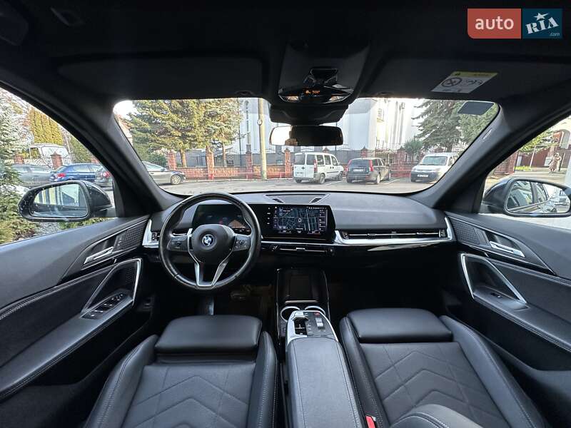Внедорожник / Кроссовер BMW iX1 2022 в Ровно фото 16 Внедорожник / Кроссовер BMW iX1 2022 в Ровно