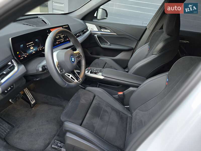 Внедорожник / Кроссовер BMW iX1 2025 в Одессе
