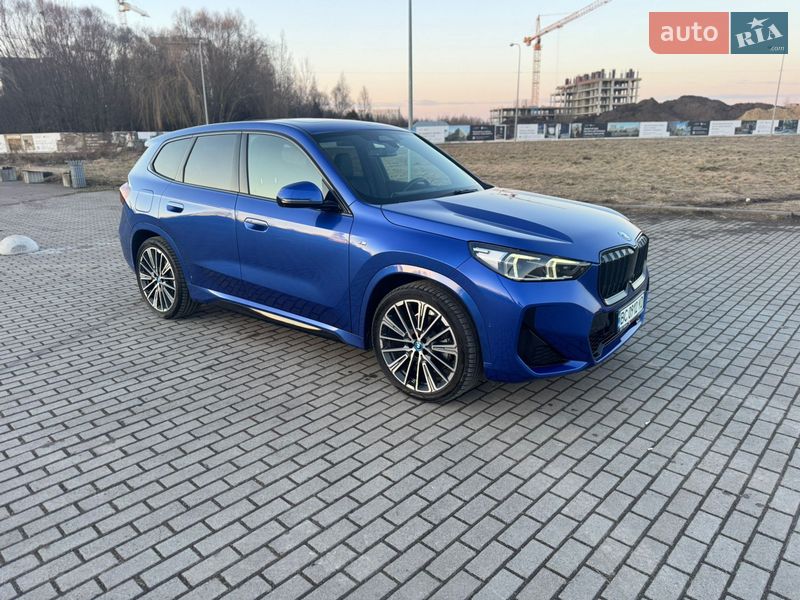 Внедорожник / Кроссовер BMW iX1 2023 в Львове