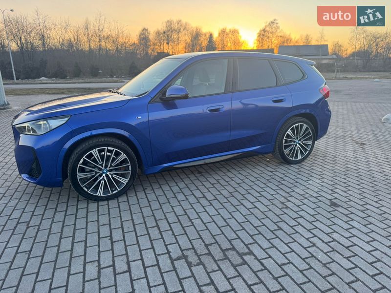Внедорожник / Кроссовер BMW iX1 2023 в Львове