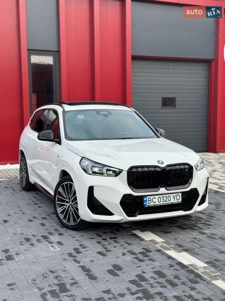 Внедорожник / Кроссовер BMW iX1 2022 в Львове