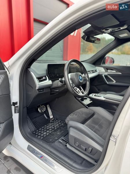 Внедорожник / Кроссовер BMW iX1 2022 в Львове