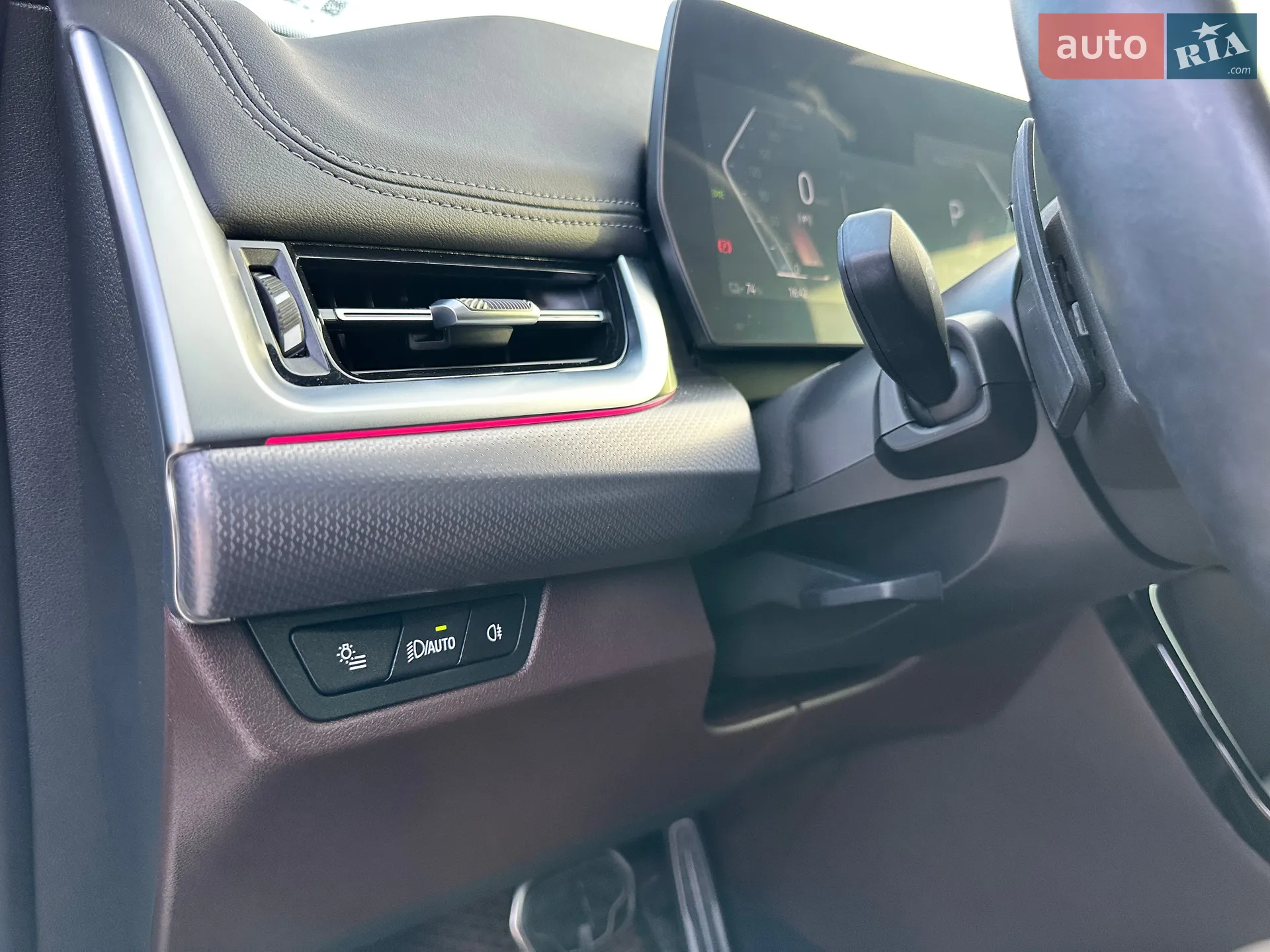 2024 BMW iX1 - мініатюра 18