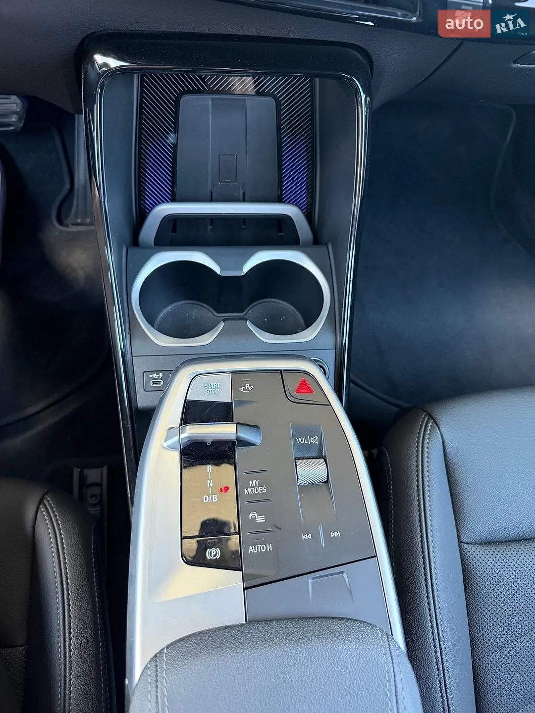 2023 BMW iX1 - мініатюра 27