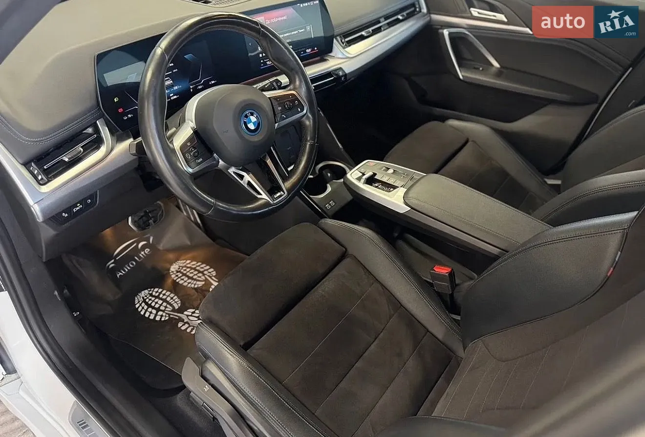 2022 BMW iX1 - мініатюра 5
