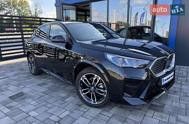 Внедорожник / Кроссовер BMW iX2 2024 в 