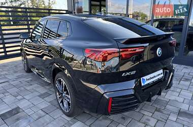Внедорожник / Кроссовер BMW iX2 2024 в 
