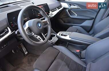 Позашляховик / Кросовер BMW iX2 2024 в  фото 5 Позашляховик / Кросовер BMW iX2 2024 в