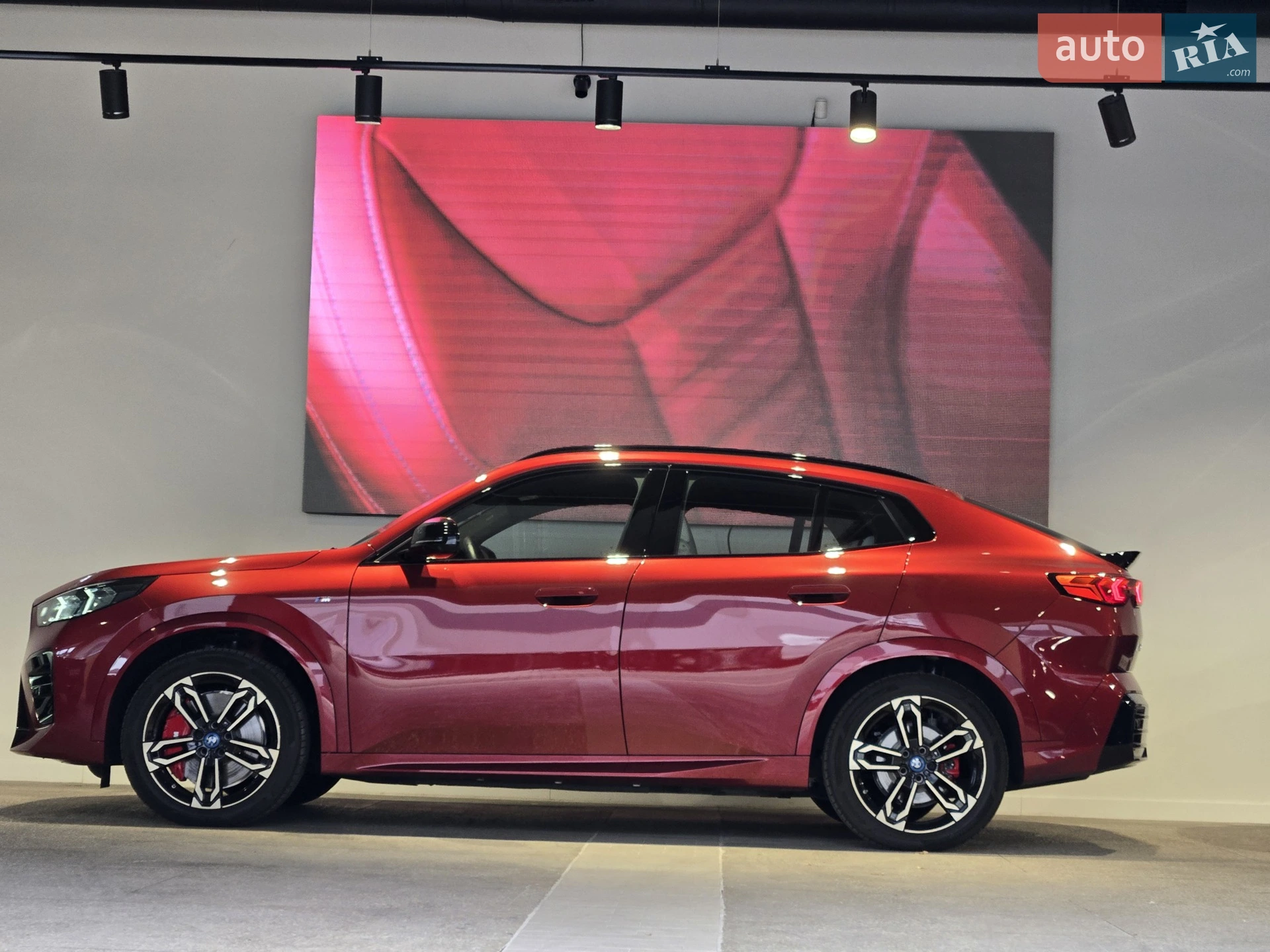 2024 BMW iX2 - мініатюра 2