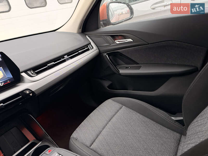 Внедорожник / Кроссовер BMW iX2 2024 в Житомире