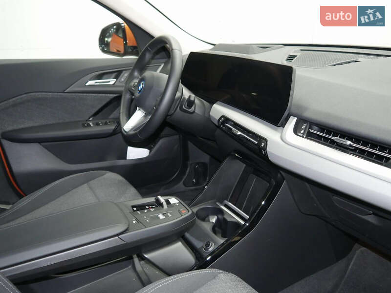 Внедорожник / Кроссовер BMW iX2 2024 в Житомире