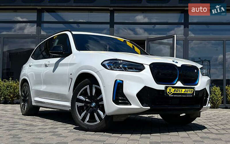 BMW iX3 2021