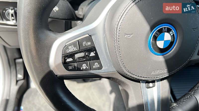 Внедорожник / Кроссовер BMW iX3 2021 в Киеве