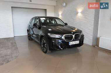 BMW iX3 2023