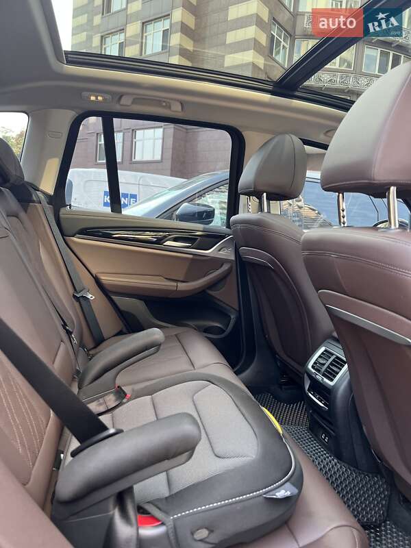 Позашляховик / Кросовер BMW iX3 2022 в Києві