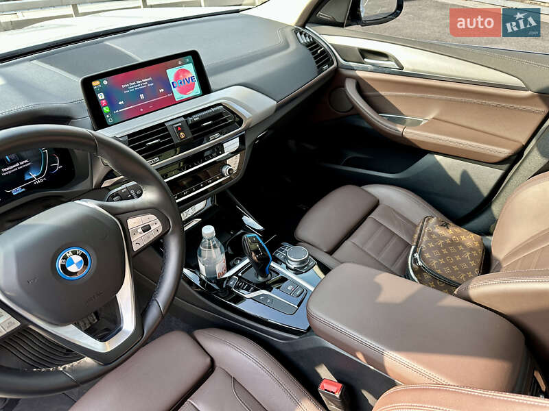 Позашляховик / Кросовер BMW iX3 2021 в Дніпрі