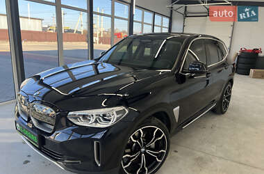 BMW iX3 2021