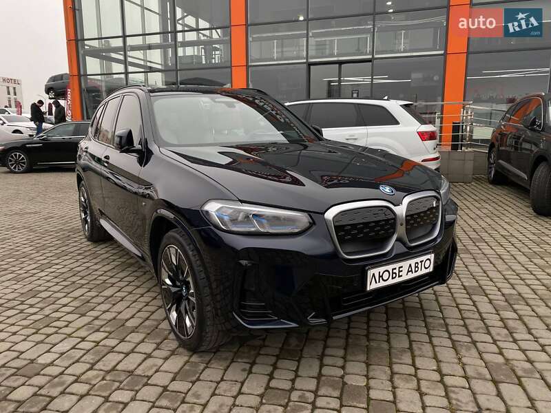 BMW iX3 2023