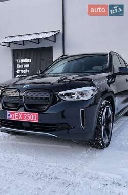 Внедорожник / Кроссовер BMW iX3 2021 в Бориславе