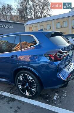 Позашляховик / Кросовер BMW iX3 2022 в 